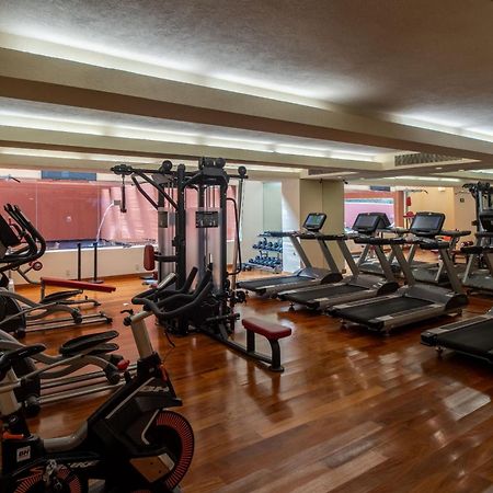 Camino Real Monterrey Otel San Pedro Garza Garcia Dış mekan fotoğraf The gym at the hotel