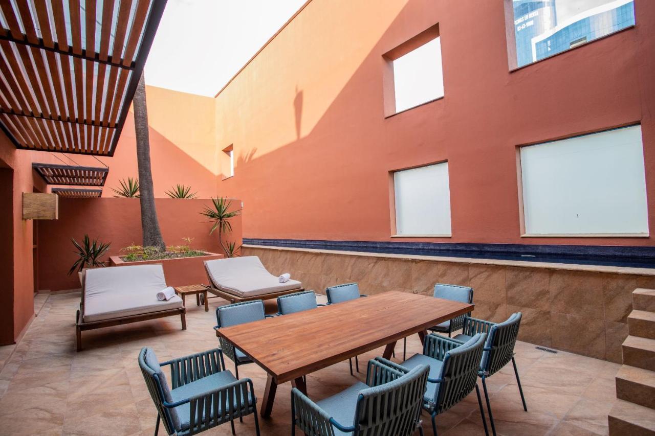 Camino Real Monterrey Otel San Pedro Garza Garcia Dış mekan fotoğraf The hotel's rooftop
