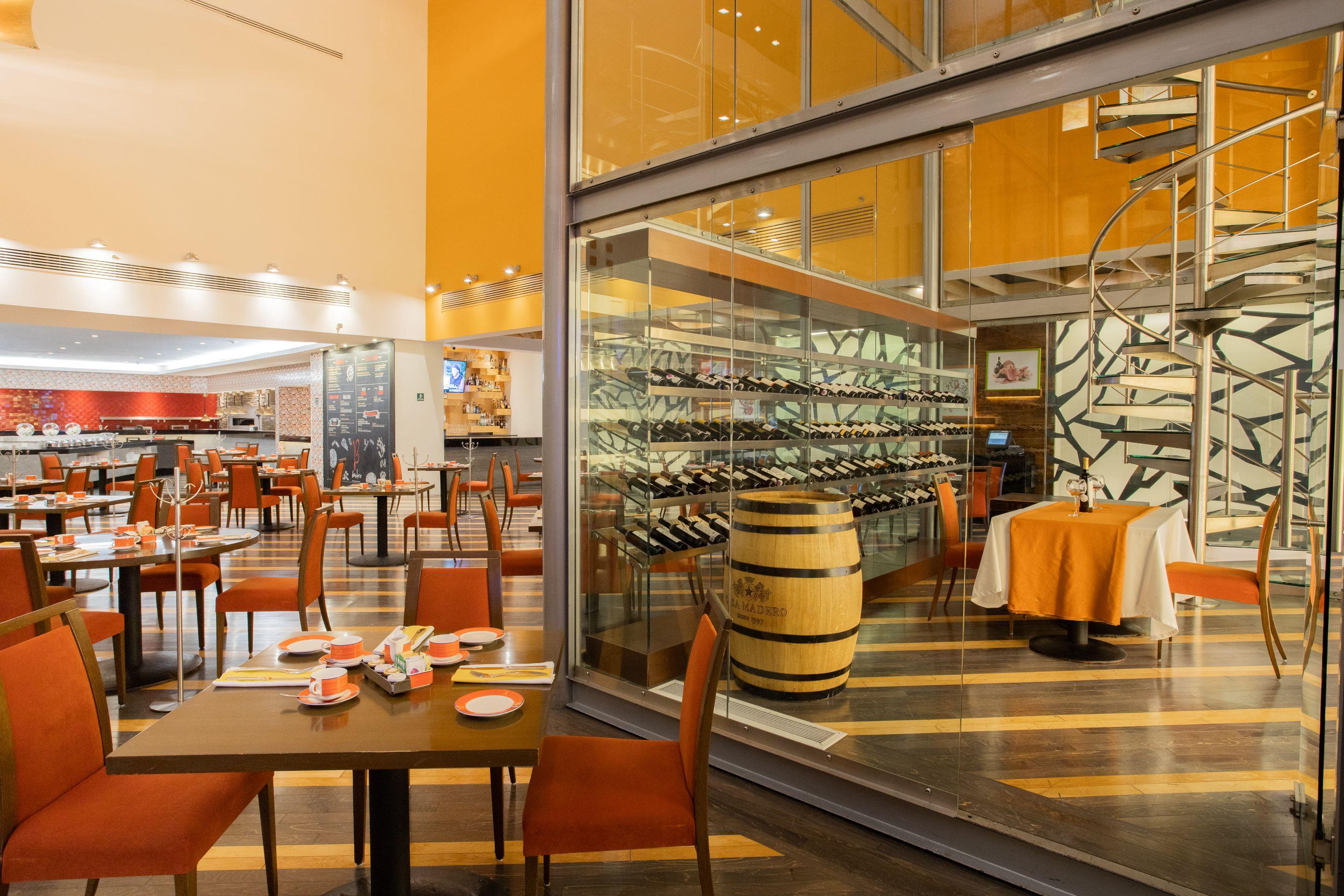 Camino Real Monterrey Otel San Pedro Garza Garcia Dış mekan fotoğraf The restaurant