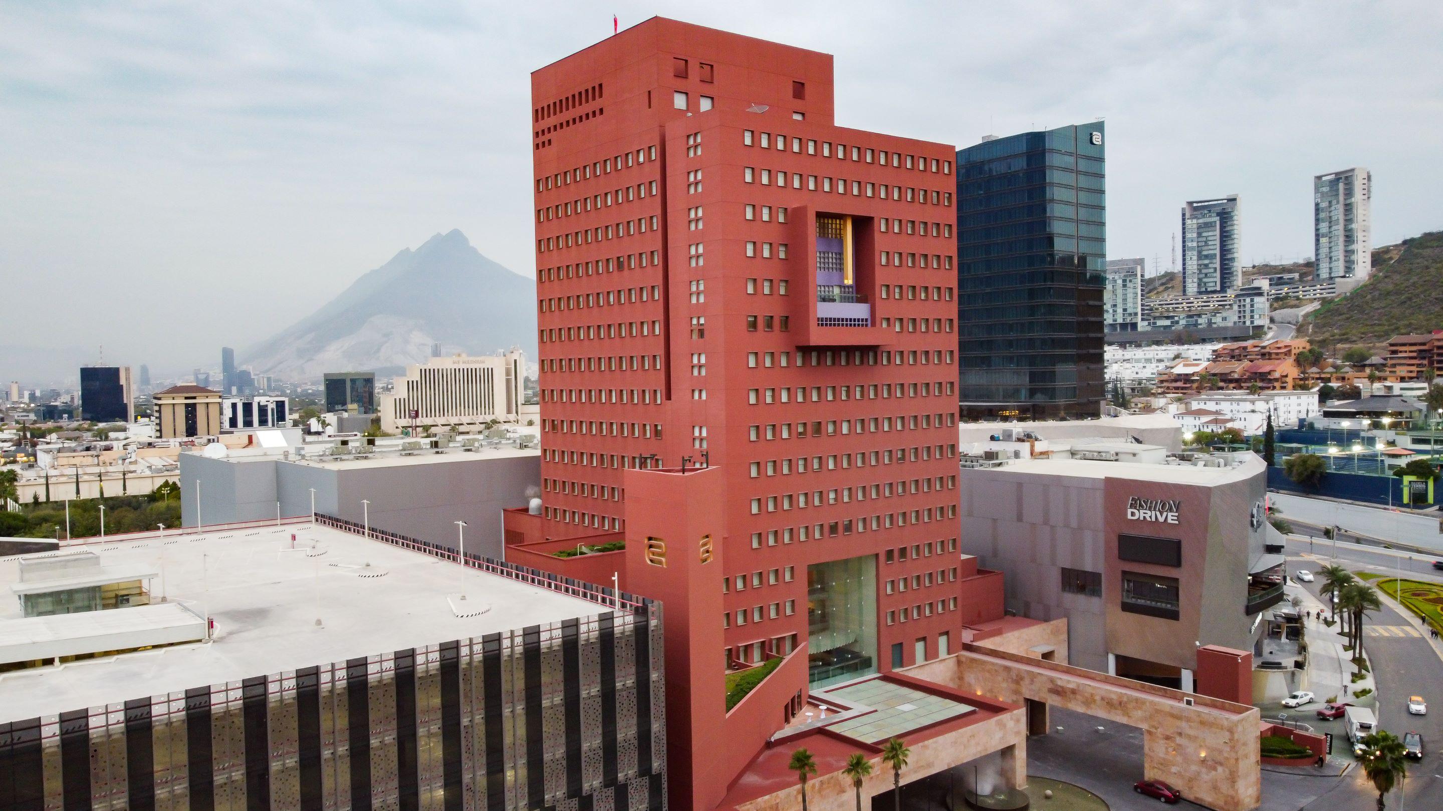 Camino Real Monterrey Otel San Pedro Garza Garcia Dış mekan fotoğraf The building of the National Institute of Anthropology and History